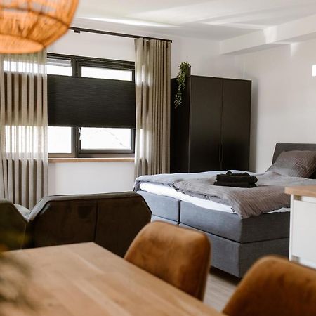 De La Rue Vakantiesuites Sleeuwijk エクステリア 写真