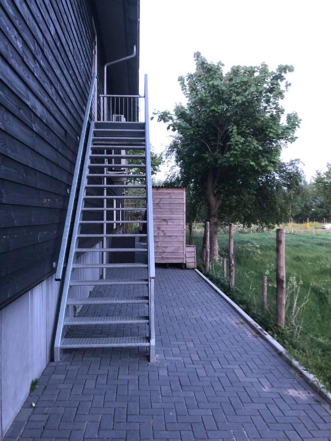 De La Rue Vakantiesuites Sleeuwijk エクステリア 写真